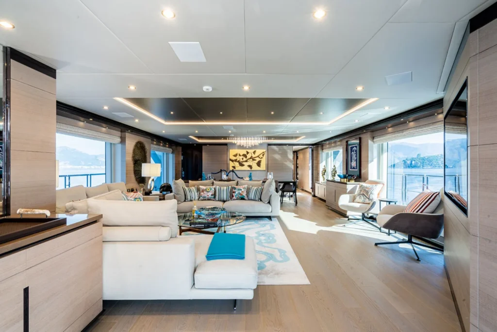 Elizabeth Yacht